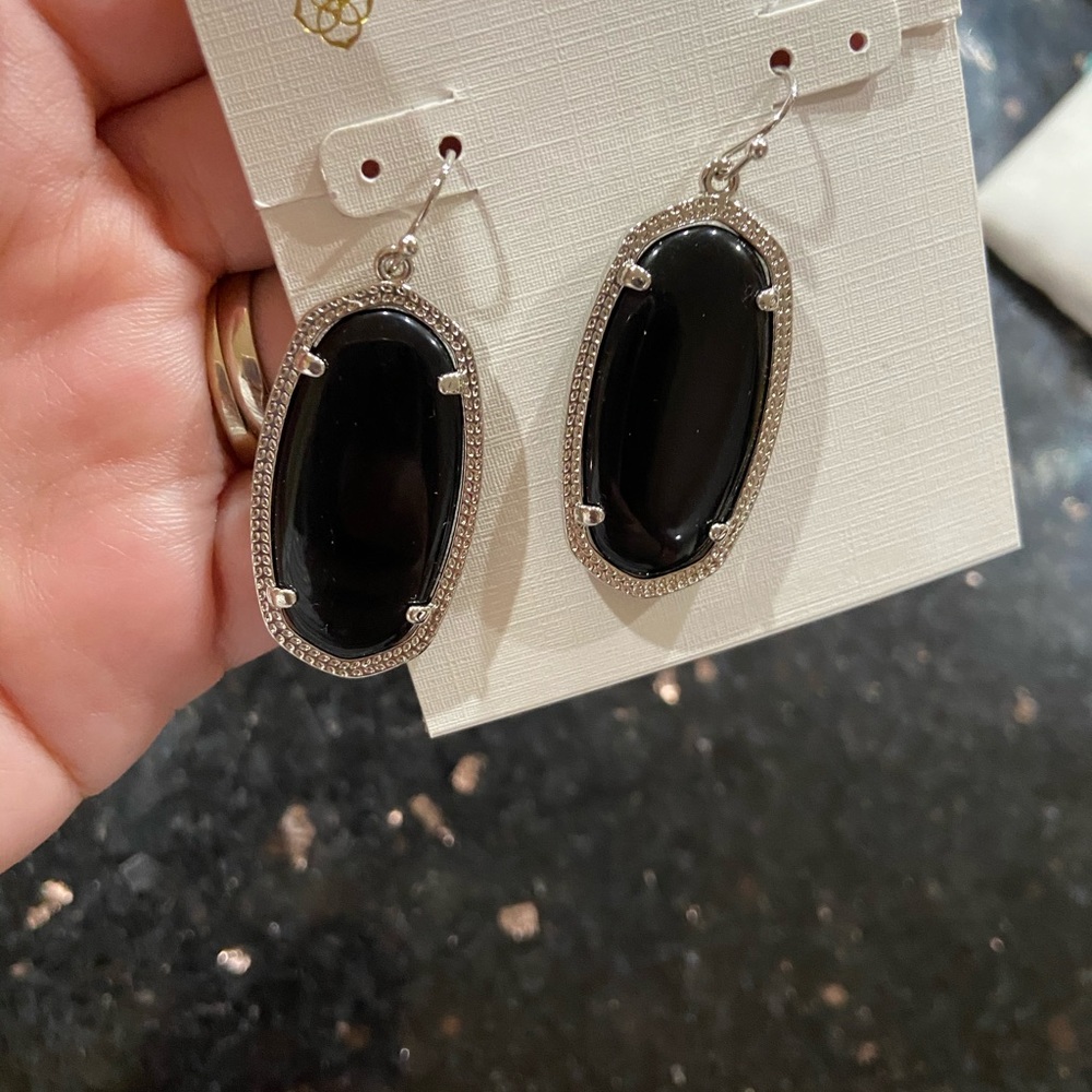 ***SOLD***Kendra Scott